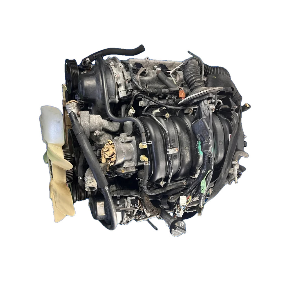 Toyota Land Cruiser 2UZ V8 Engine — photo 2