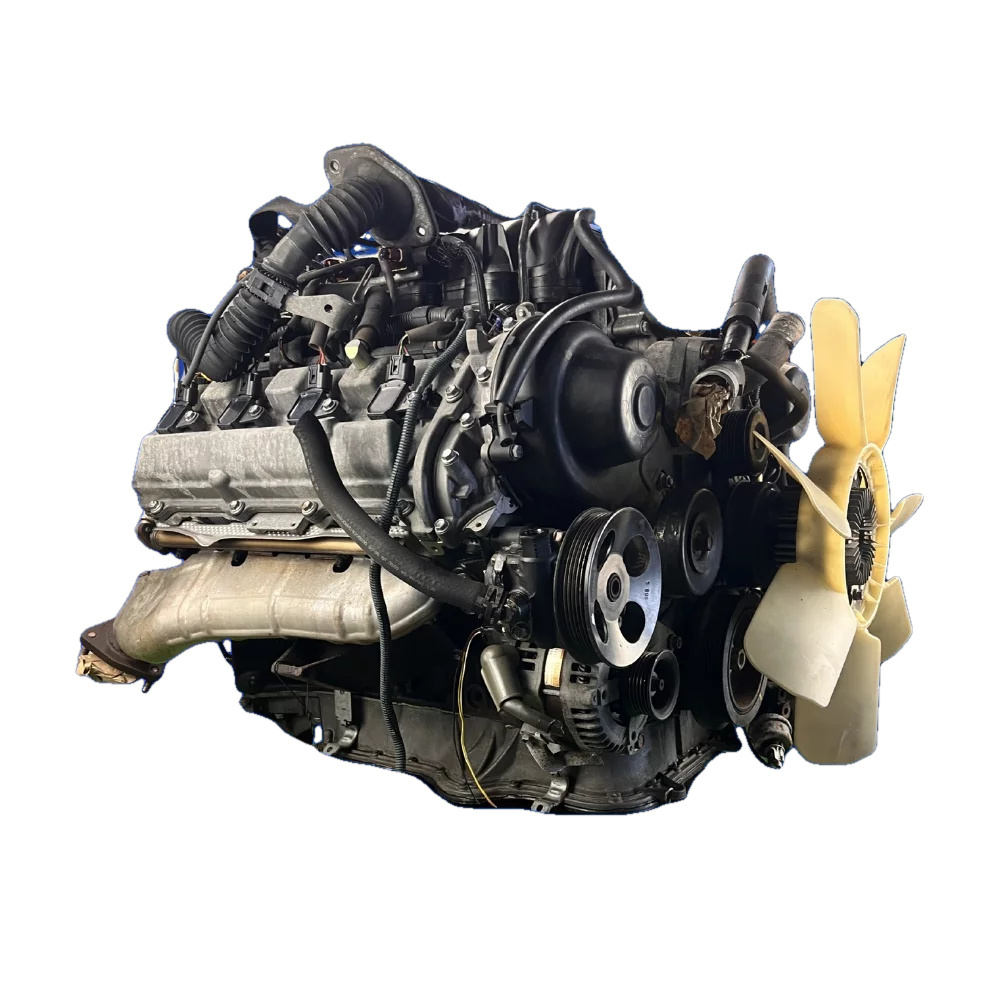 Toyota Land Cruiser 2UZ V8 Engine — photo 4