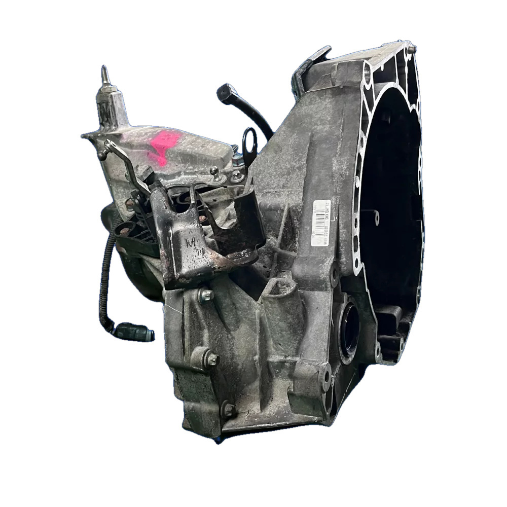 Nissan HR16 5-Speed Manual Gearbox — photo 2