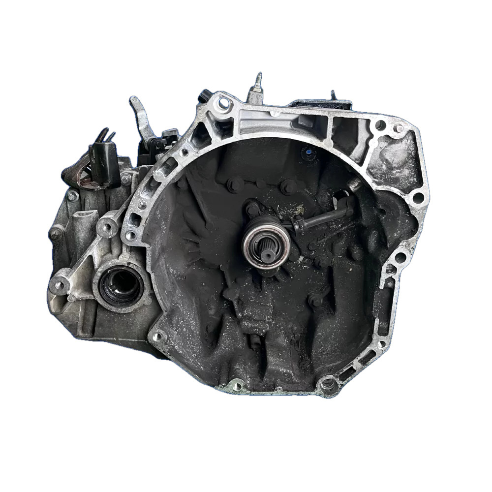 Nissan HR16 5-Speed Manual Gearbox — photo 4