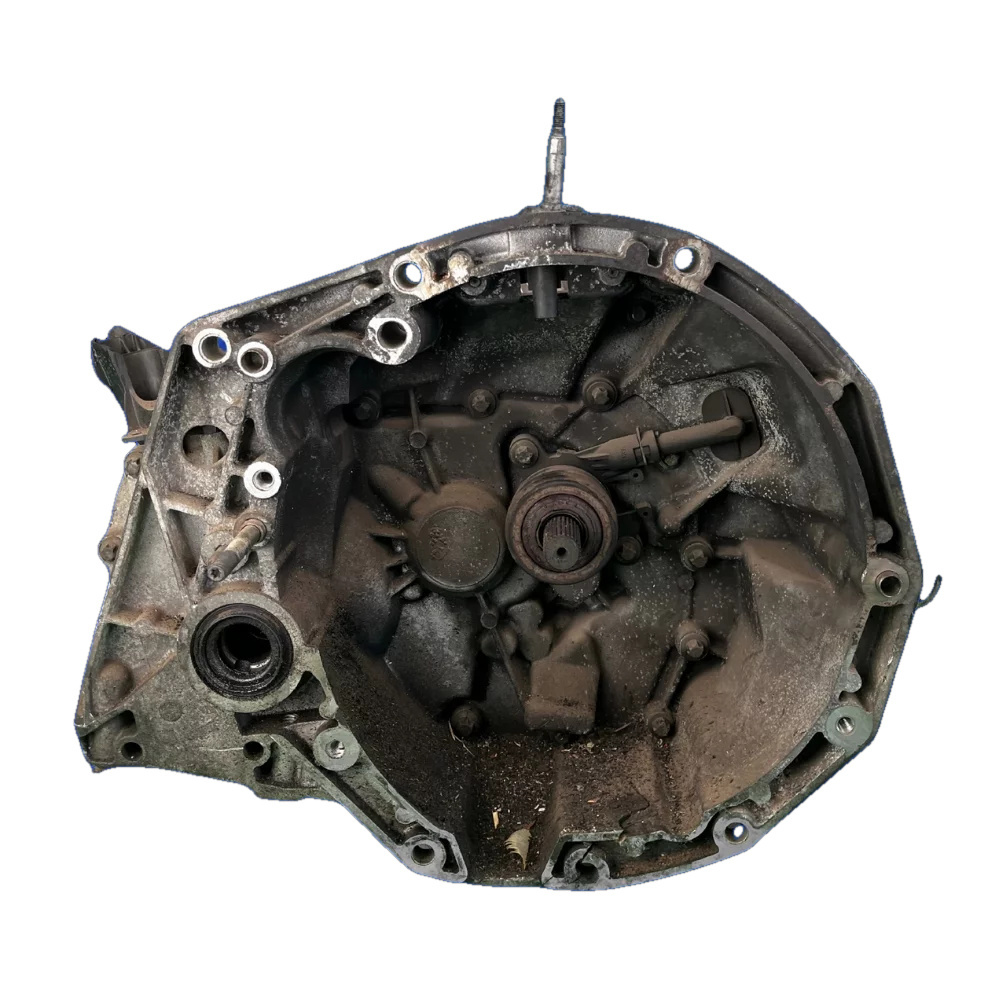 Renault 2.0 F4R 5-Speed Gearbox — photo 4